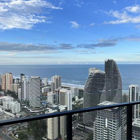 2 Bedroom Luxurious Family Apartment On 40Th Floor With Amazing Ocean Coastline Broadbeach Gold Coast Gc40 Exteriér fotografie